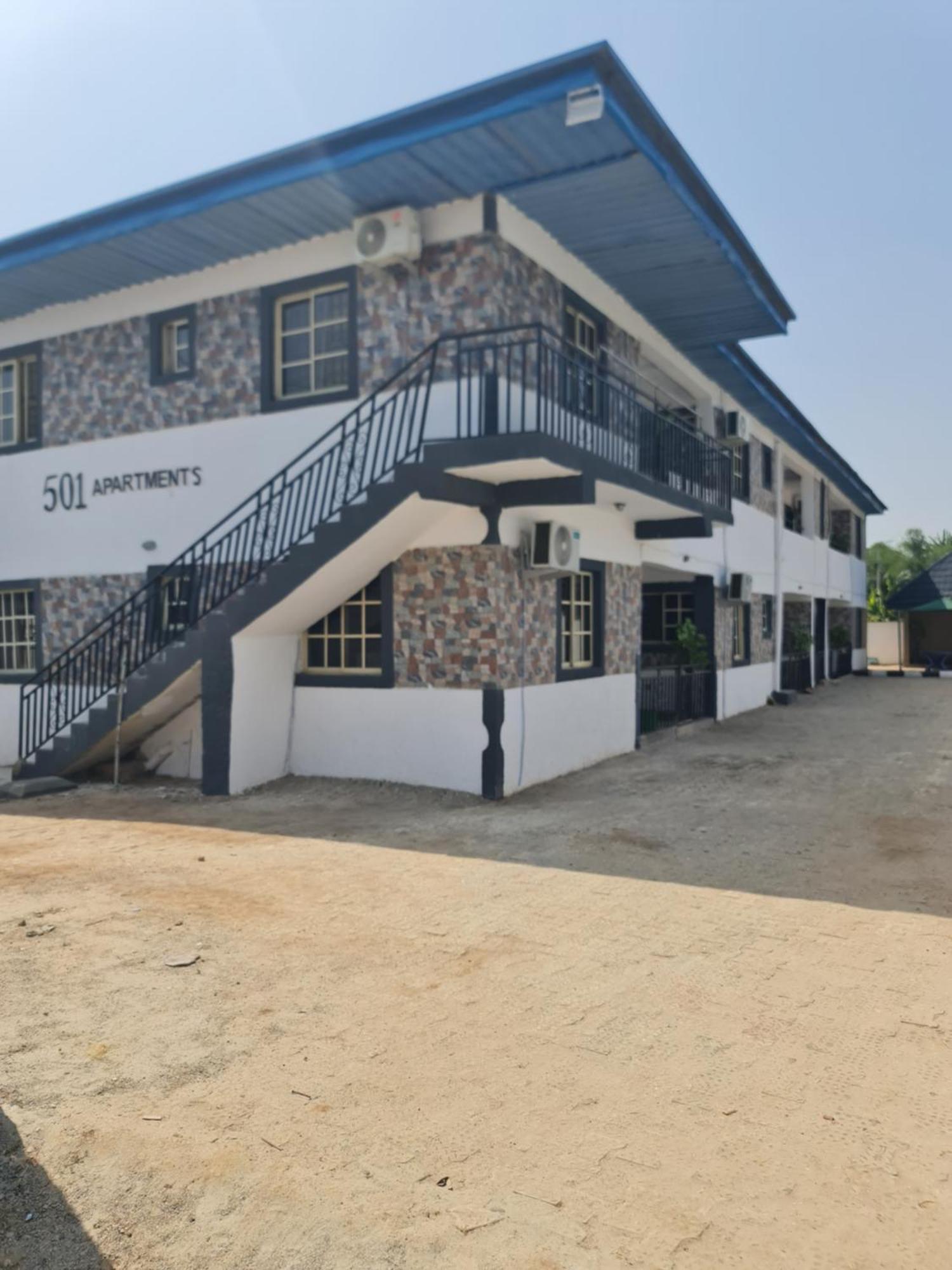 501 Aparthotel Akure Extérieur photo